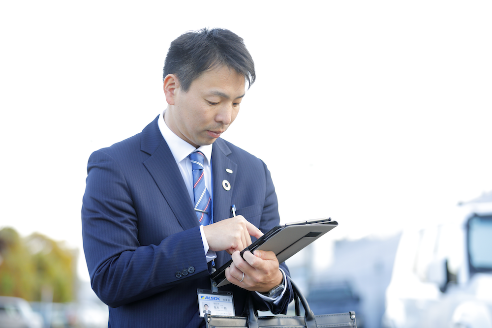 営業職 出社イメージ
