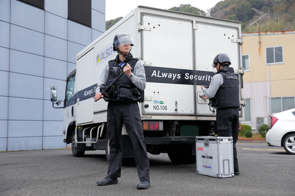 警備輸送